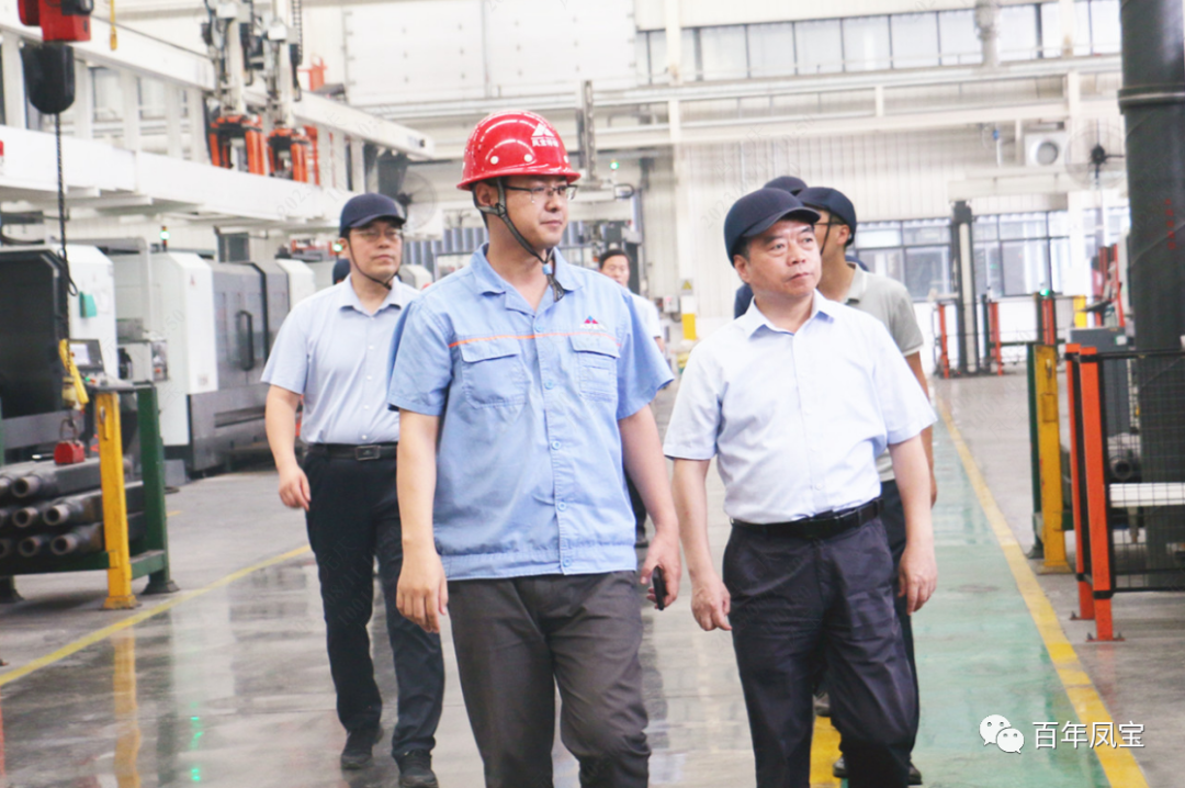 安阳市政协副主席侯合柱到DUOBAO多宝·(中国有限公司)官方网站集团调研指导工作